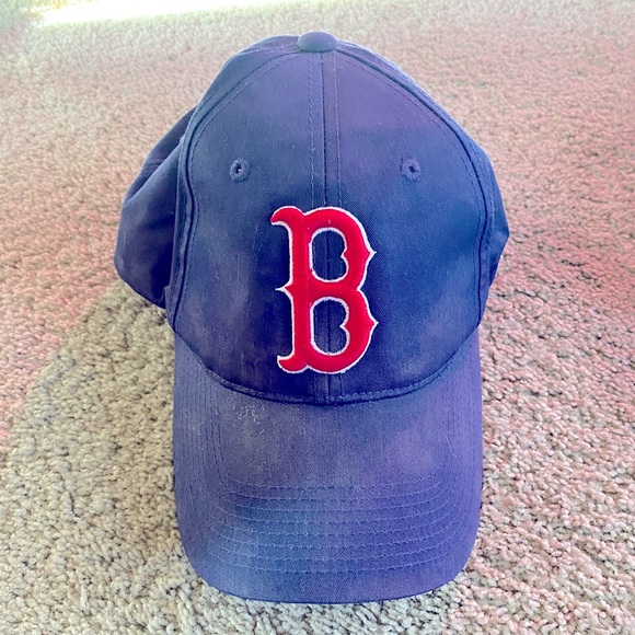 Boston Red Sox Hat - Picture 1 of 3
